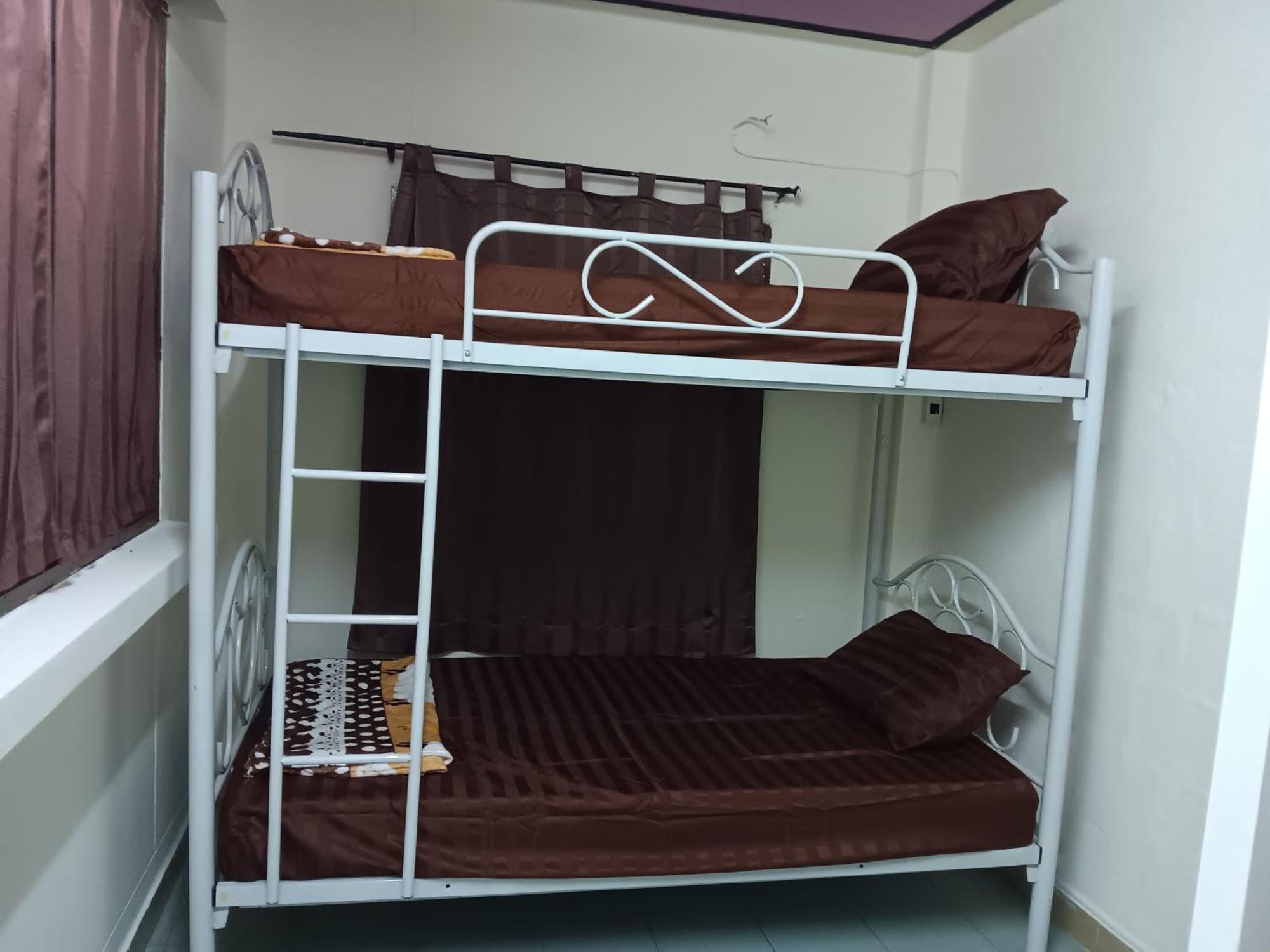 צ'יאנג מאי Hug Glur House Tour And Hostel (Adults Only) מראה חיצוני תמונה